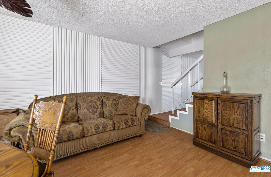 Image 11 for 6065 Montecito Dr #2