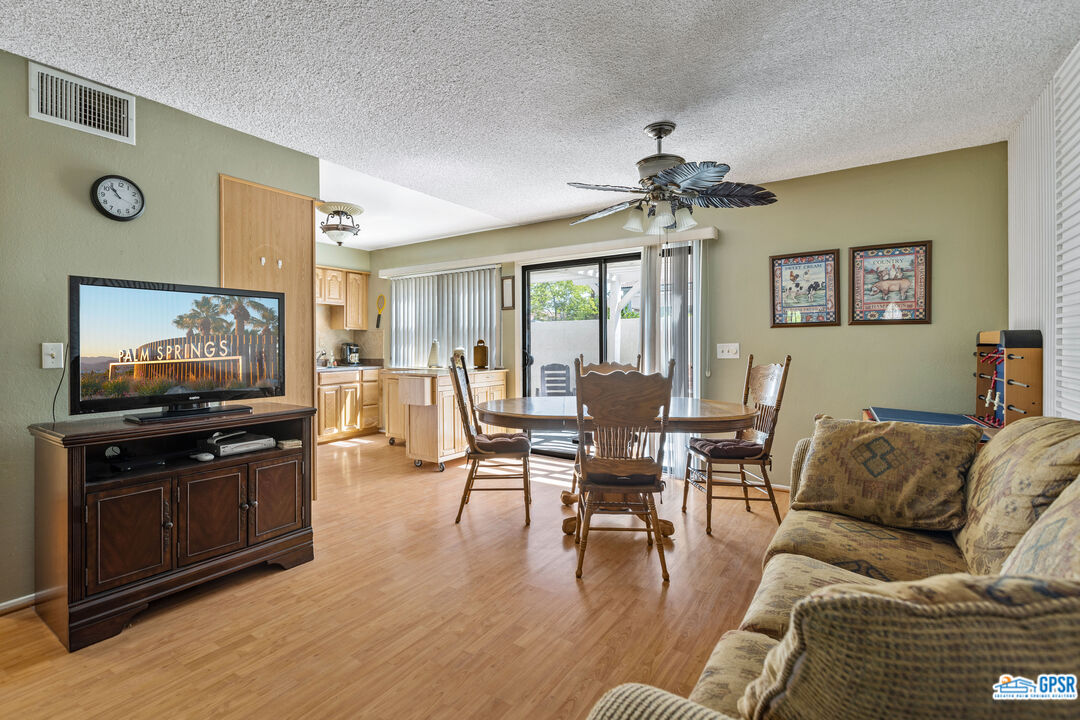 Image 13 for 6065 Montecito Dr #2