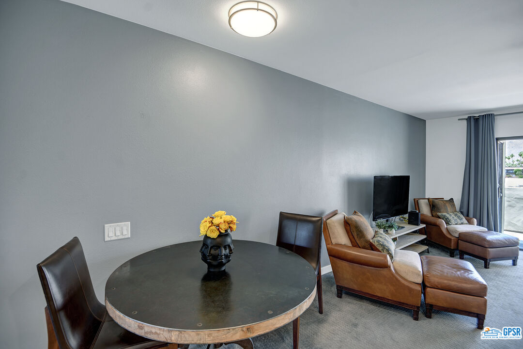 Image 5 for 1655 Palm Canyon Dr #310