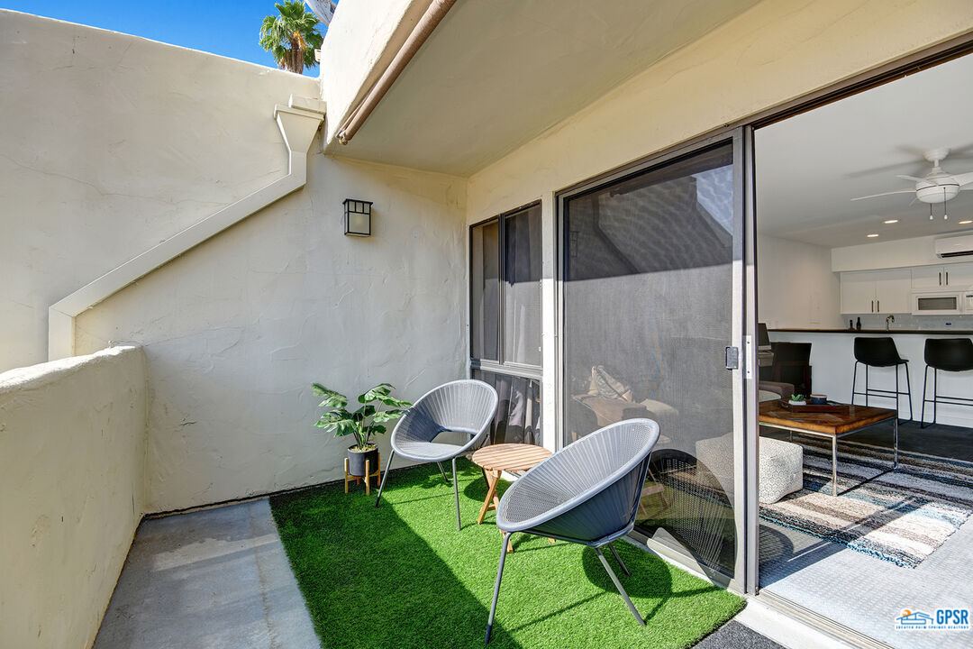 Image 7 for 1655 Palm Canyon Dr #310