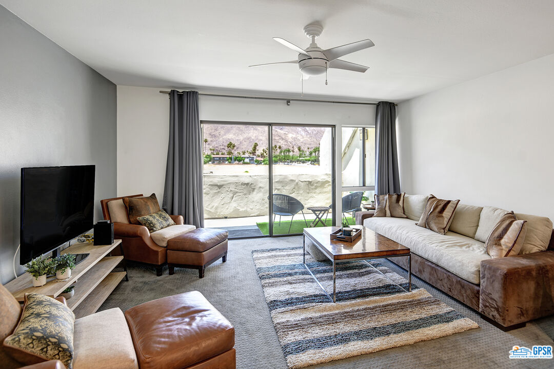 Image 2 for 1655 Palm Canyon Dr #310