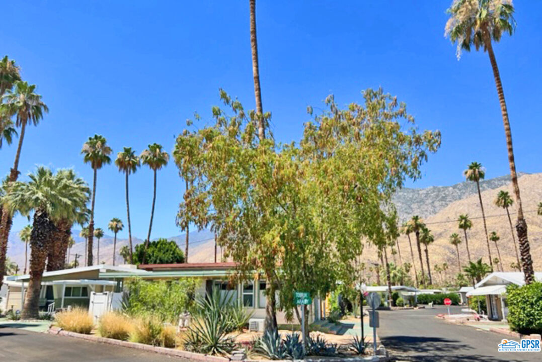 Image Number 1 for 9  Araby St in Palm Springs