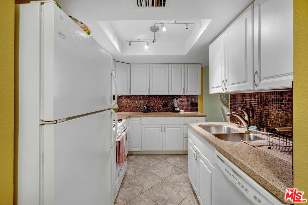 Image 10 for 1490 Camino Real  #108