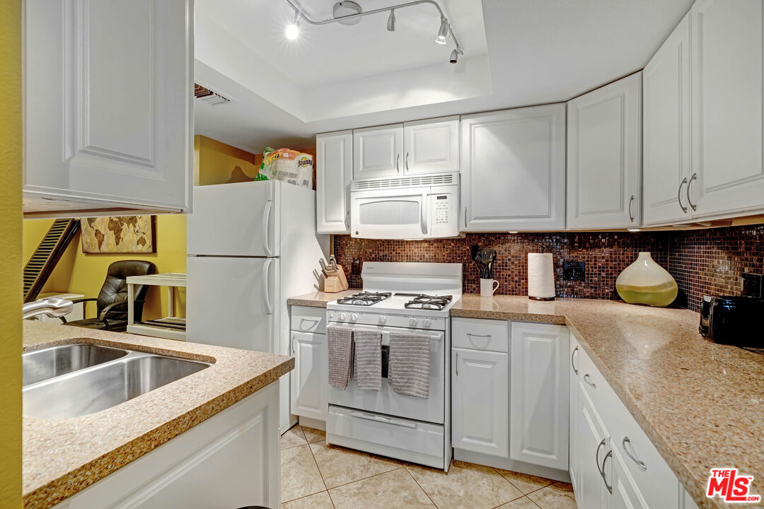 Image 8 for 1490 Camino Real  #108