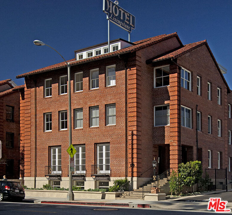 Thumbnail for 139 S Los Robles Ave #108