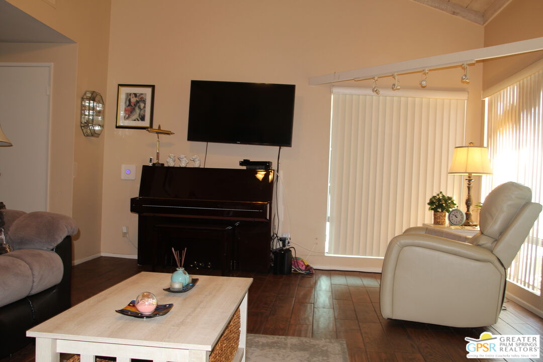 Image 13 for 2240 Miramonte Cir #E