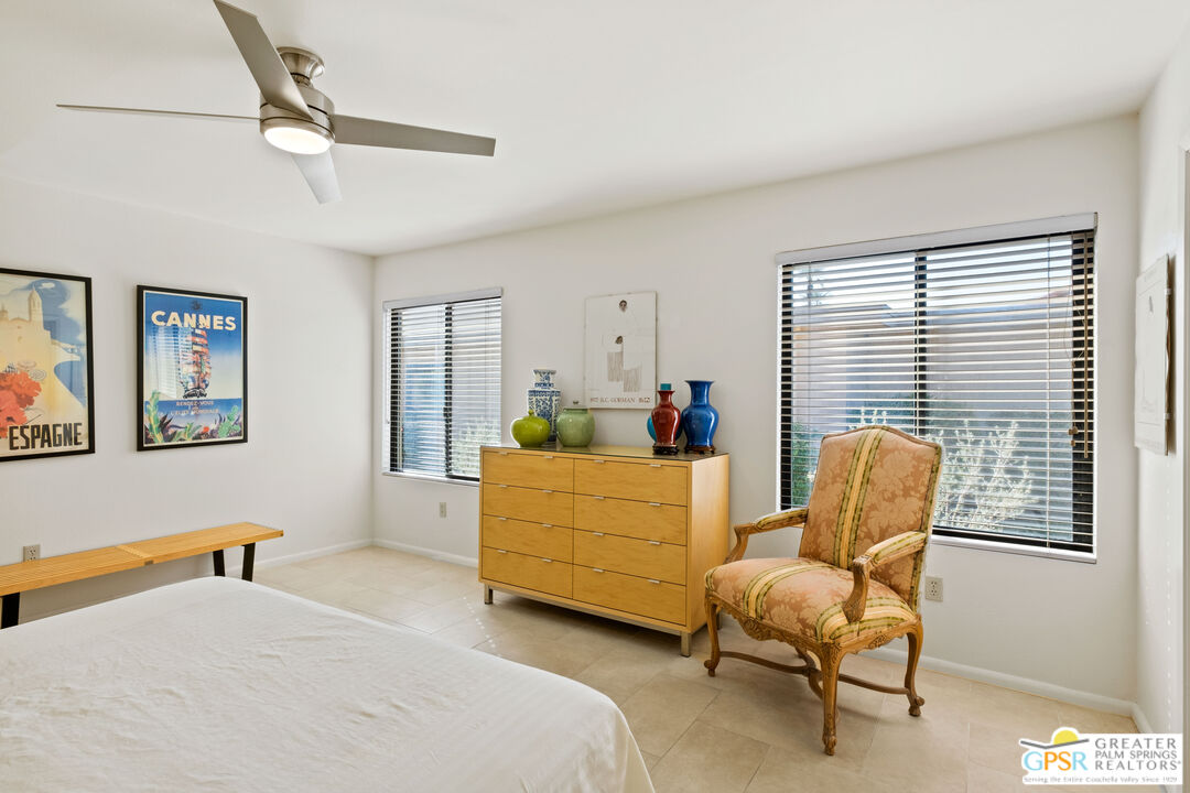 Image 19 for 8 Sunrise Dr