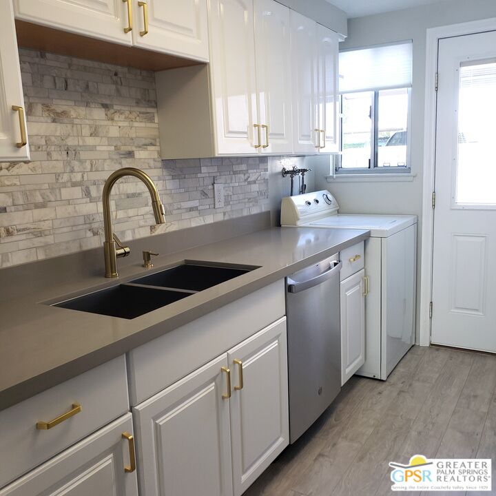 Image 2 for 2260 Indian Canyon Dr #A