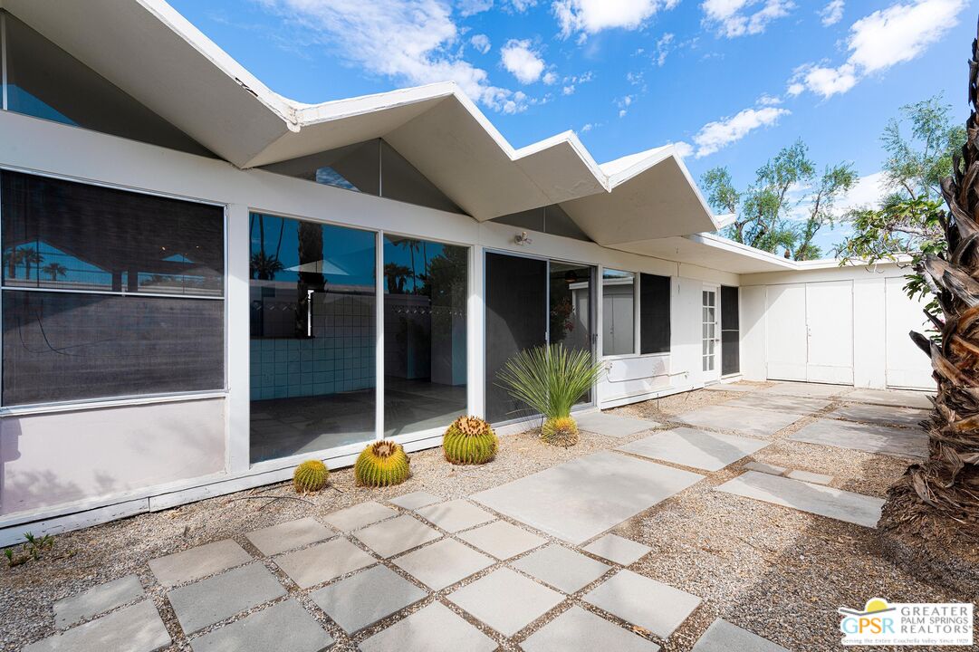 Image 18 for 1776  S Araby Dr