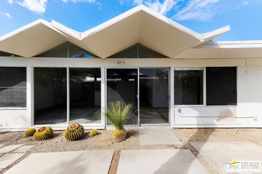 Image 13 for 1776  S Araby Dr