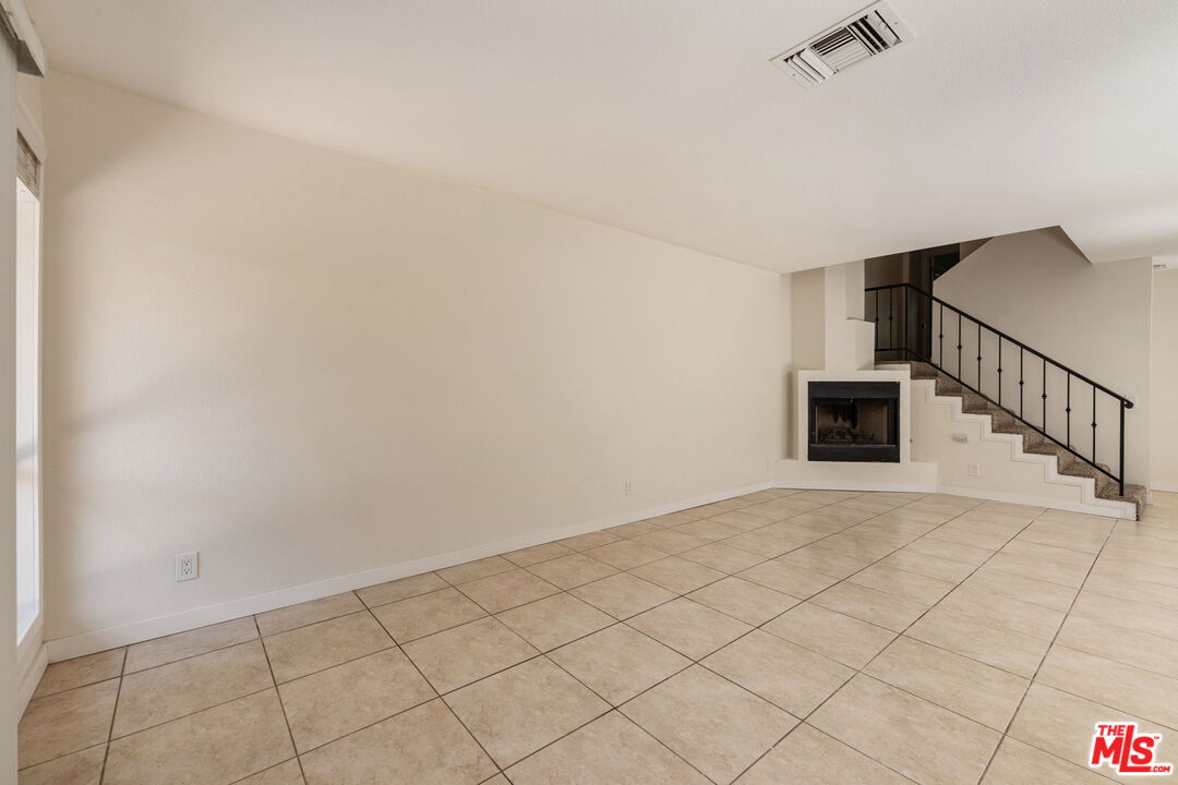 Image 7 for 213 S Louella Rd