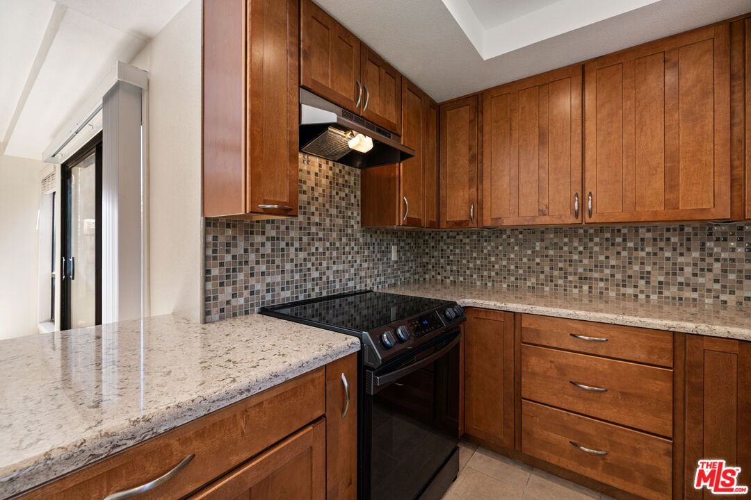 Image 11 for 213 S Louella Rd