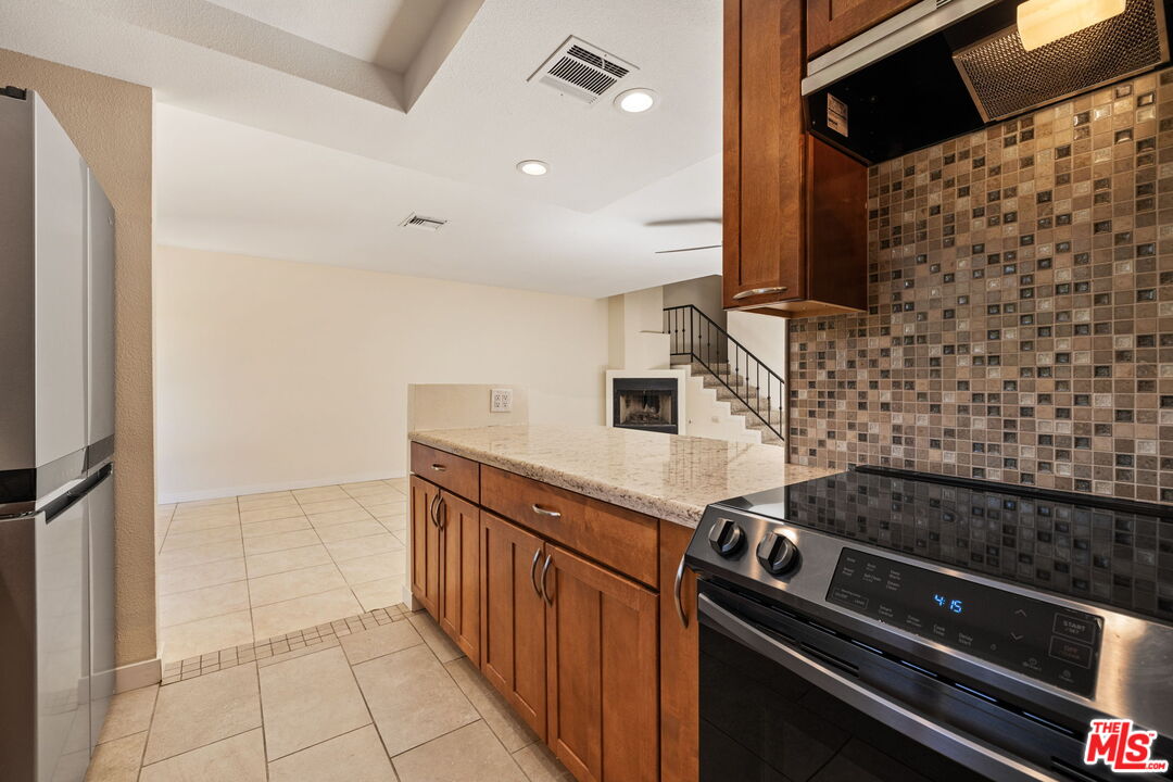 Image 12 for 213 S Louella Rd