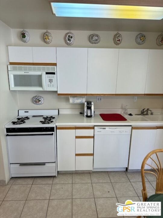 Image 6 for 1555 Chaparral Rd #324