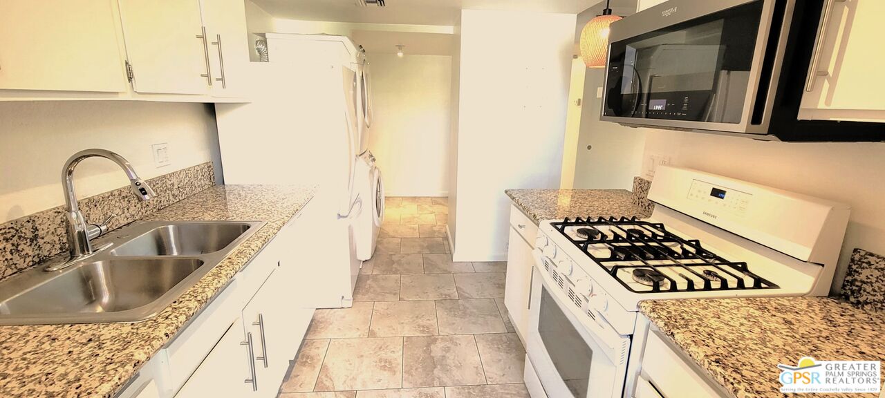 Image 4 for 400 Sunrise Way #228