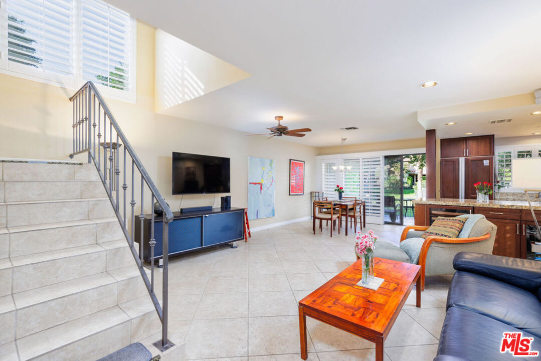 Image 7 for 484  E Calle Begonia