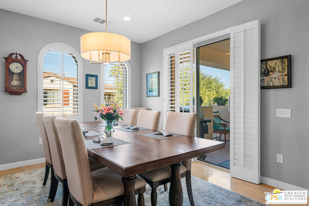 Image 15 for 1449 Yermo Dr