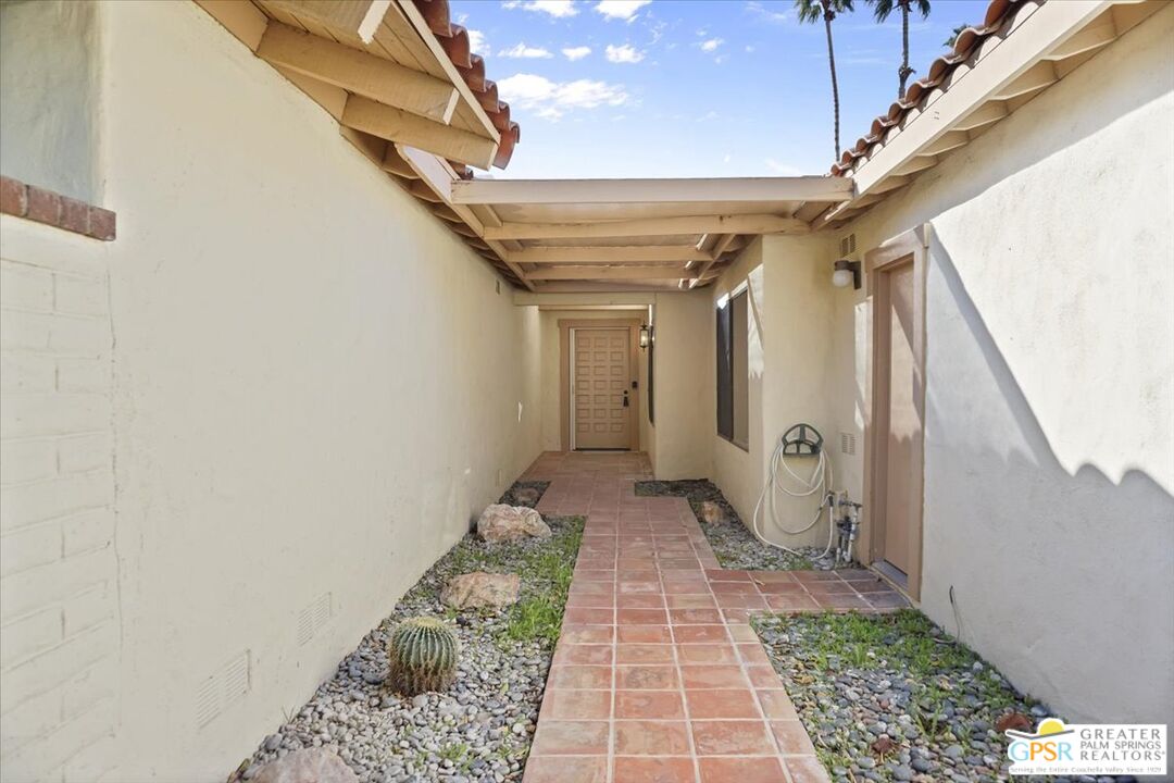 Image 2 for 257   Serena Dr