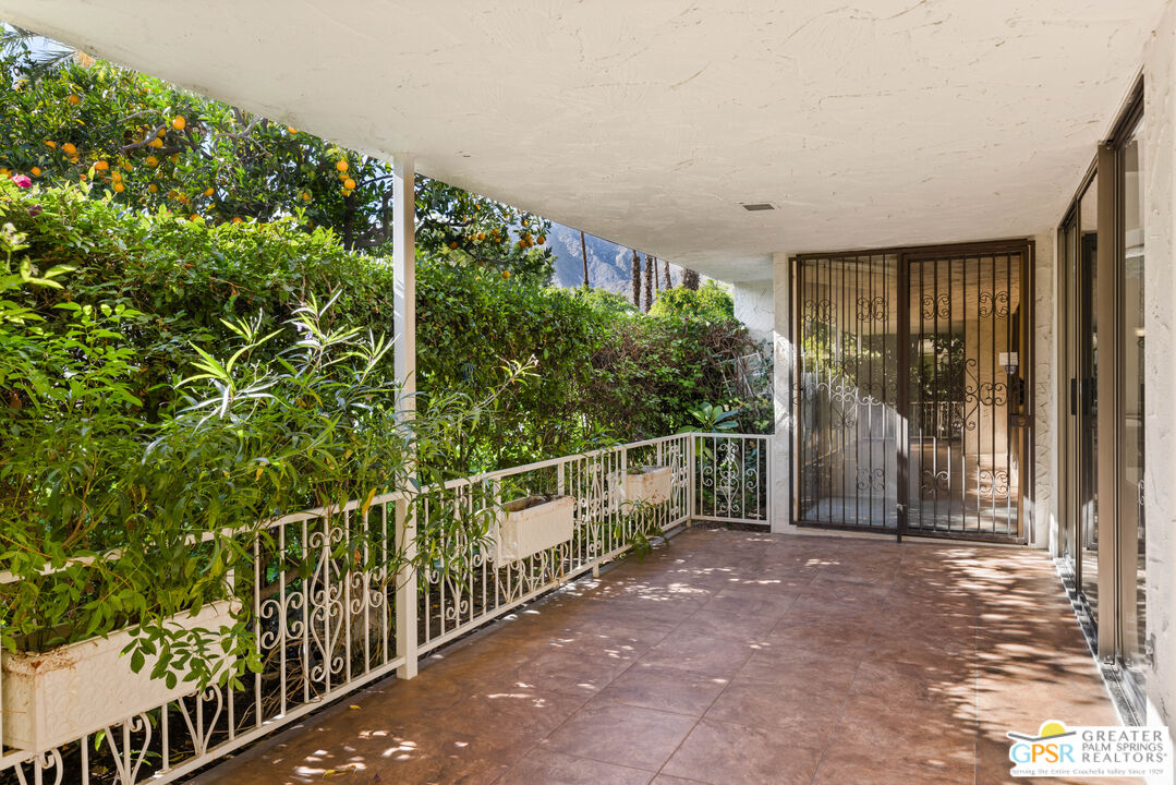 Image 19 for 1609  E Twin Palms Dr