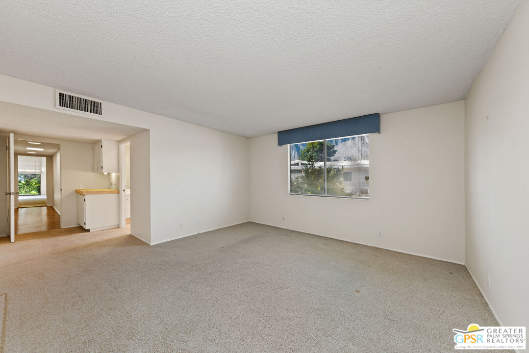 Image 10 for 1609  E Twin Palms Dr