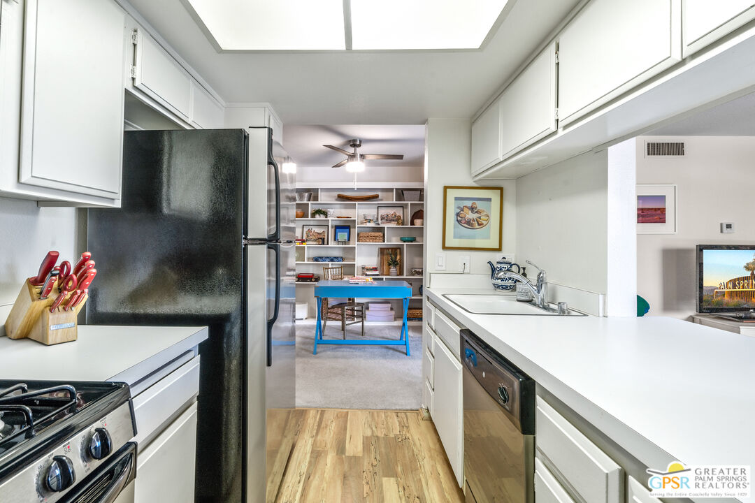 Image 12 for 1500 Camino Real  #303A