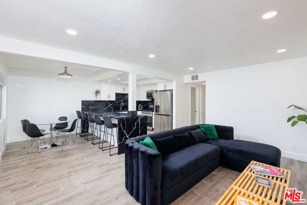 Image 7 for 333 W Mariscal Rd