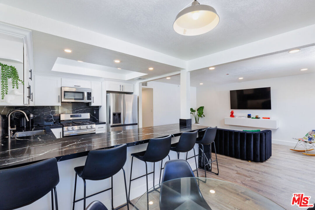 Image 4 for 333 W Mariscal Rd