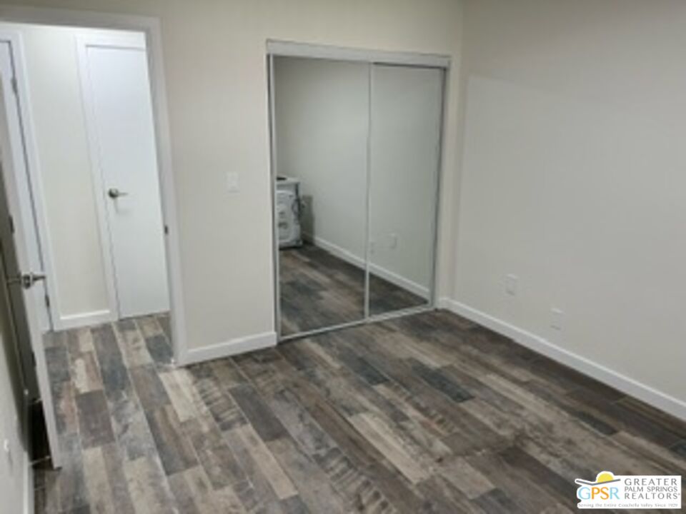 Image 7 for 2875 Los Felices Rd #104