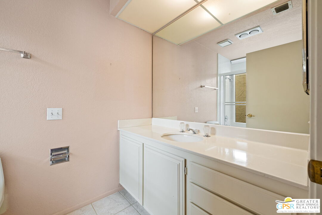 Image 36 for 44978   Saint Helena Ct
