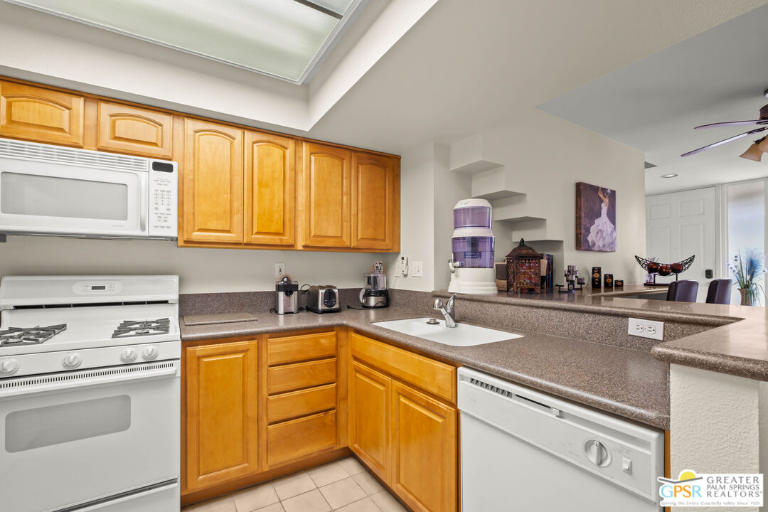 Image 15 for 1555 Chaparral Rd #105