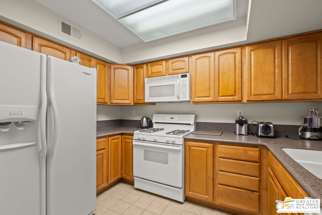Image 14 for 1555 Chaparral Rd #105