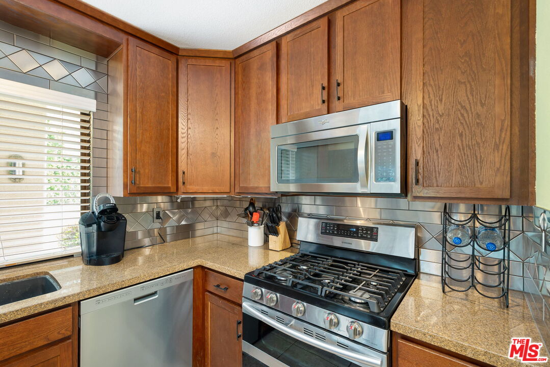 Image 15 for 67849 Portales Dr #242