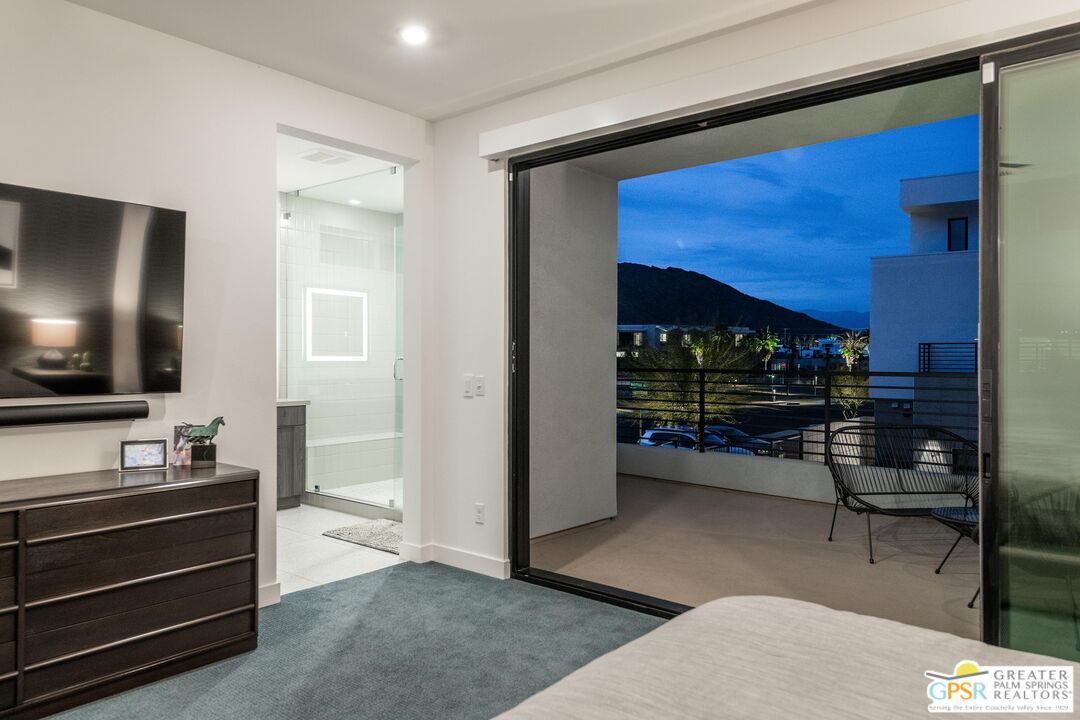 Image 38 for 153 Mayfair Way
