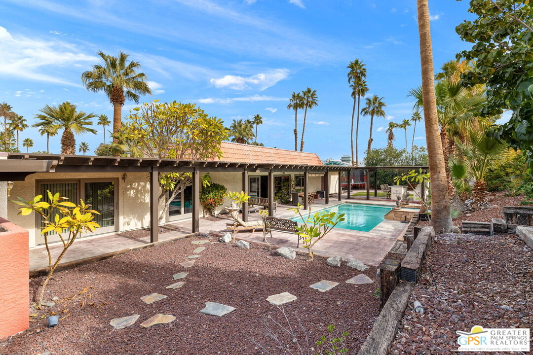 Image Number 1 for 73087   Somera Rd in Palm Desert