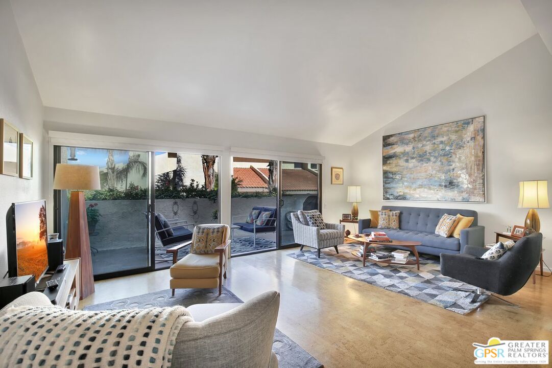 Image 3 for 2600 Palm Canyon Dr #17