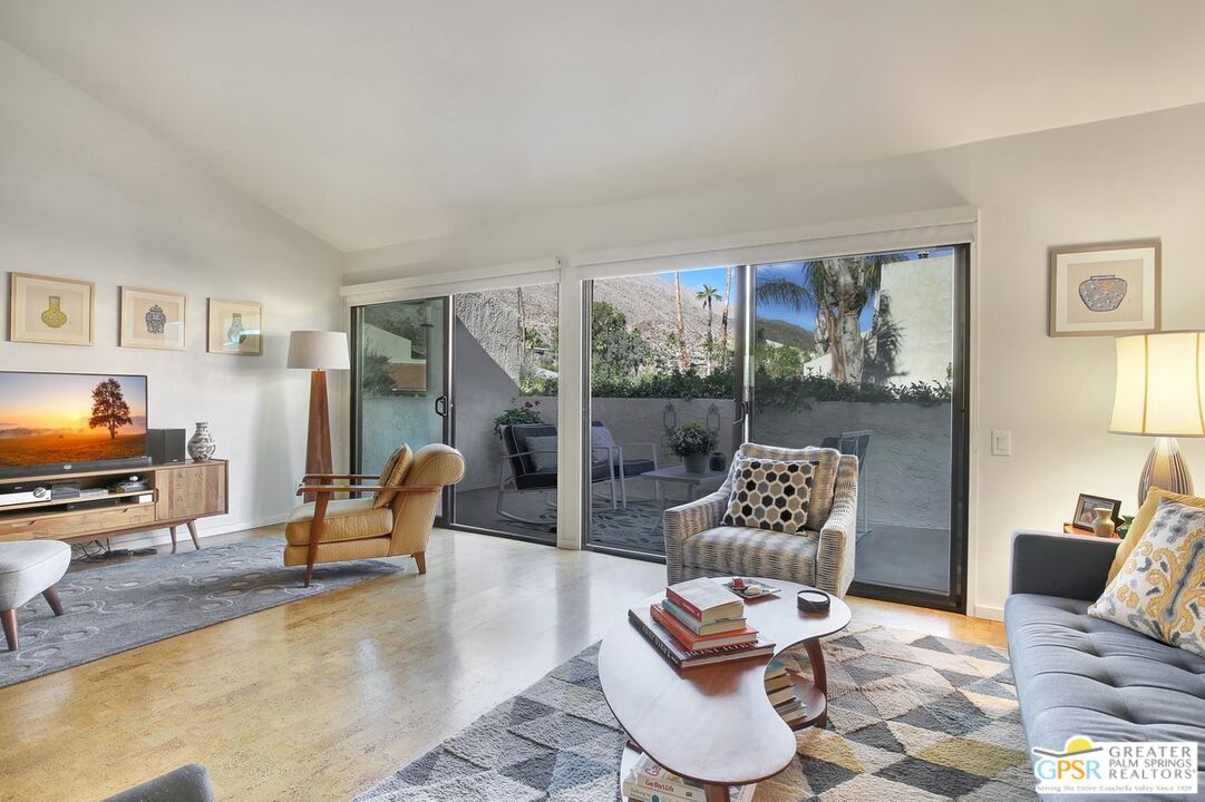 Image 5 for 2600 Palm Canyon Dr #17