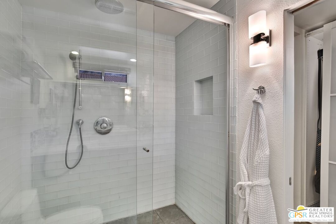 Image 20 for 2600 Palm Canyon Dr #17