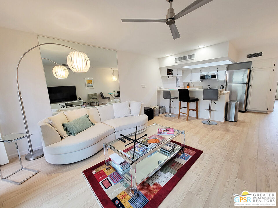 Image 16 for 1655 Palm Canyon Dr #810