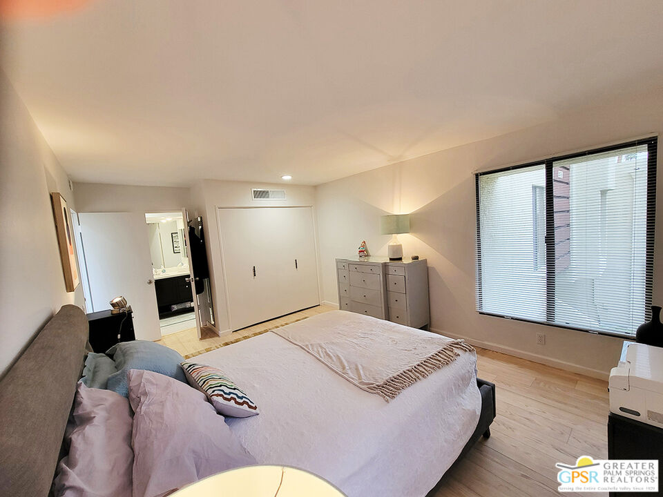 Image 31 for 1655 Palm Canyon Dr #810