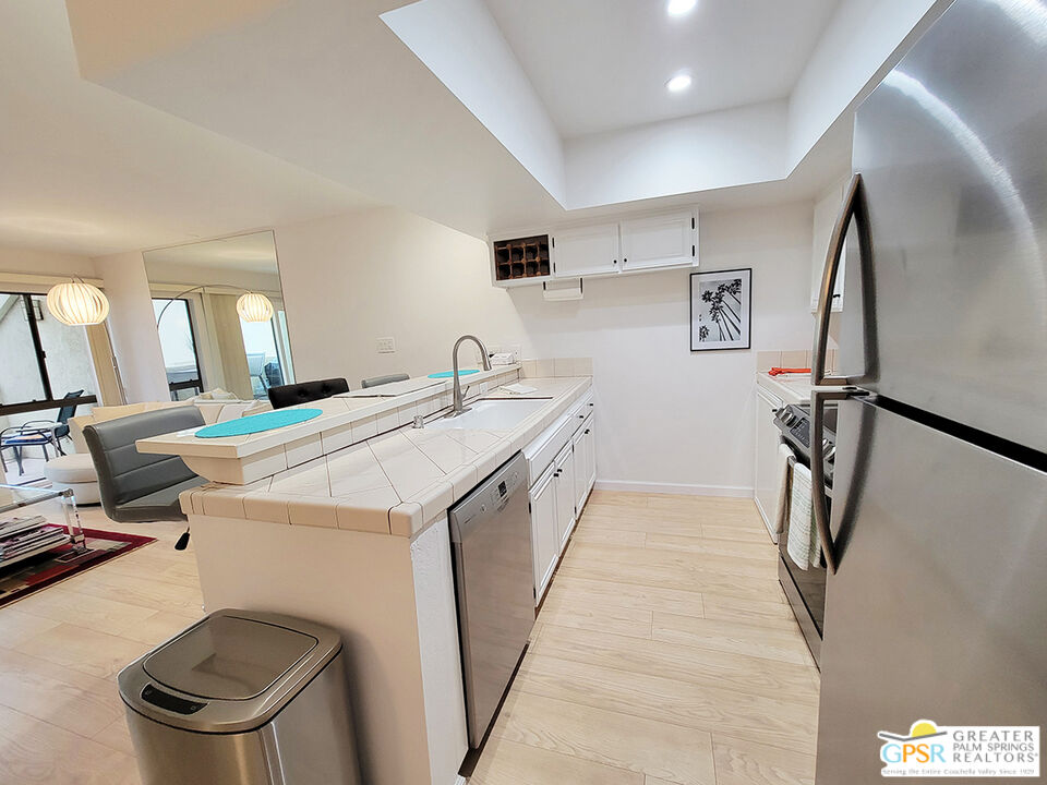 Image 19 for 1655 Palm Canyon Dr #810