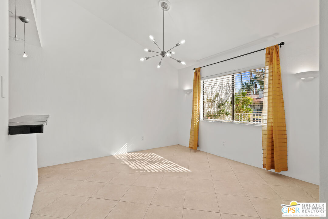 Image 16 for 2104  N Sunshine Cir