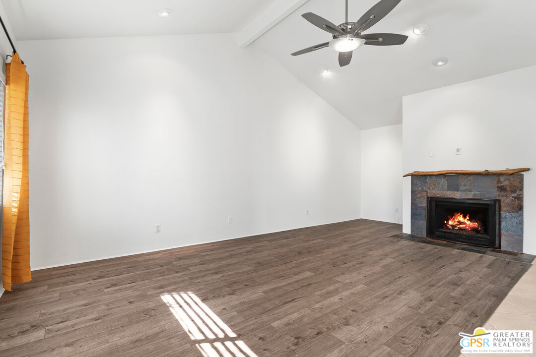 Image 12 for 2104  N Sunshine Cir