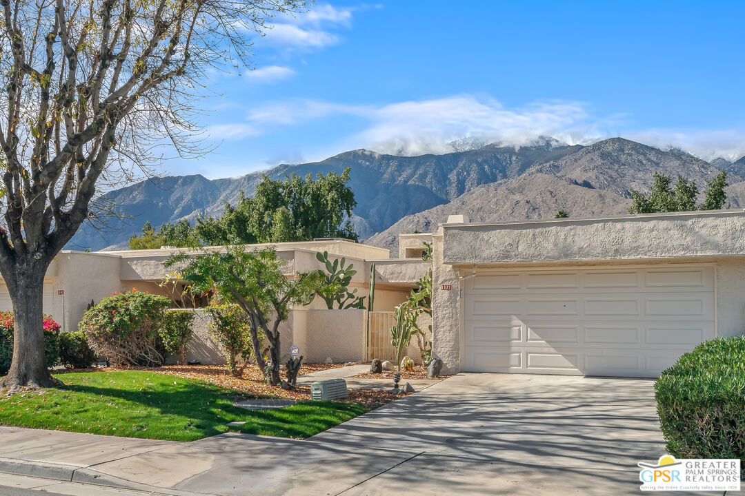 Image 2 for 1521 S Cerritos Dr
