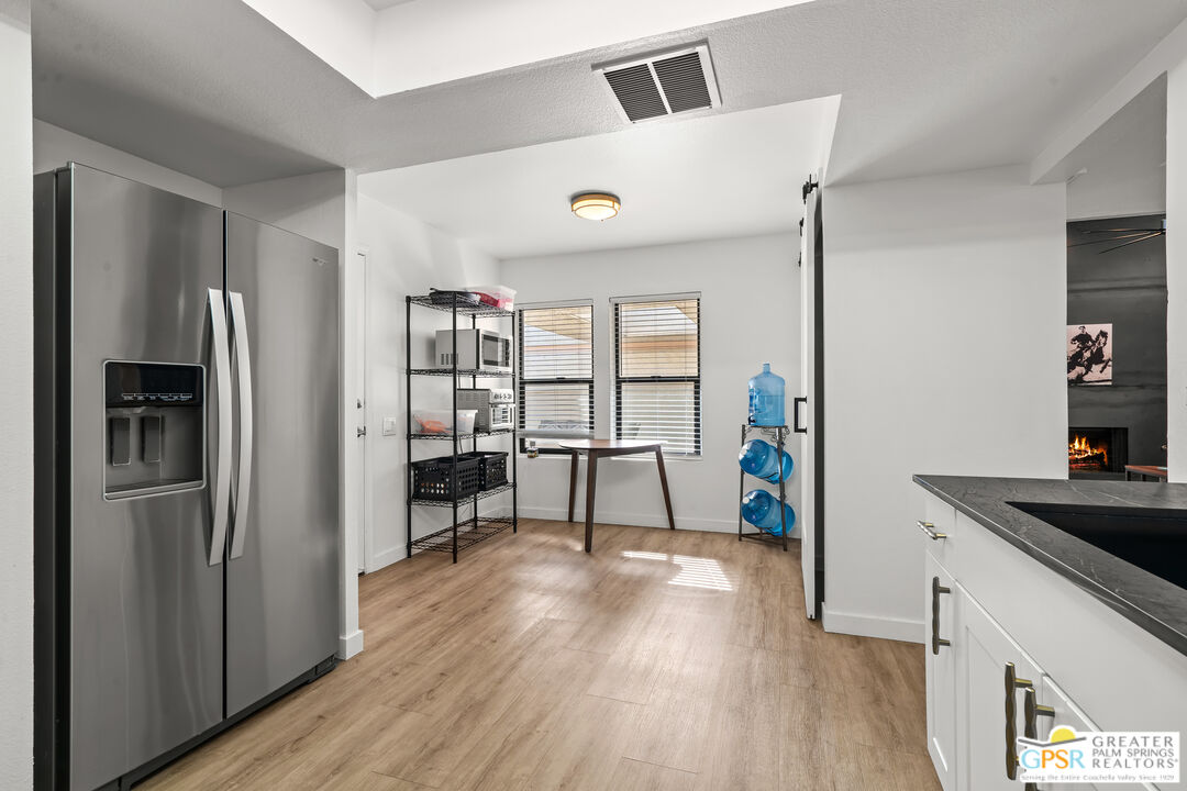 Image 25 for 1521 S Cerritos Dr
