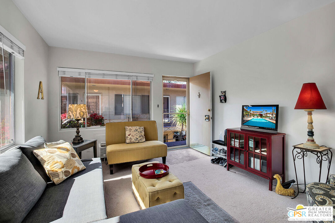 Image 7 for 2290 Palm Canyon Dr #14