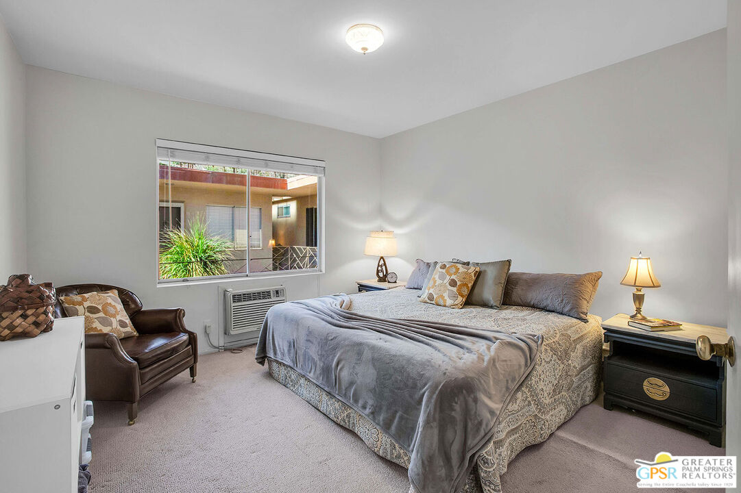 Image 19 for 2290 Palm Canyon Dr #14