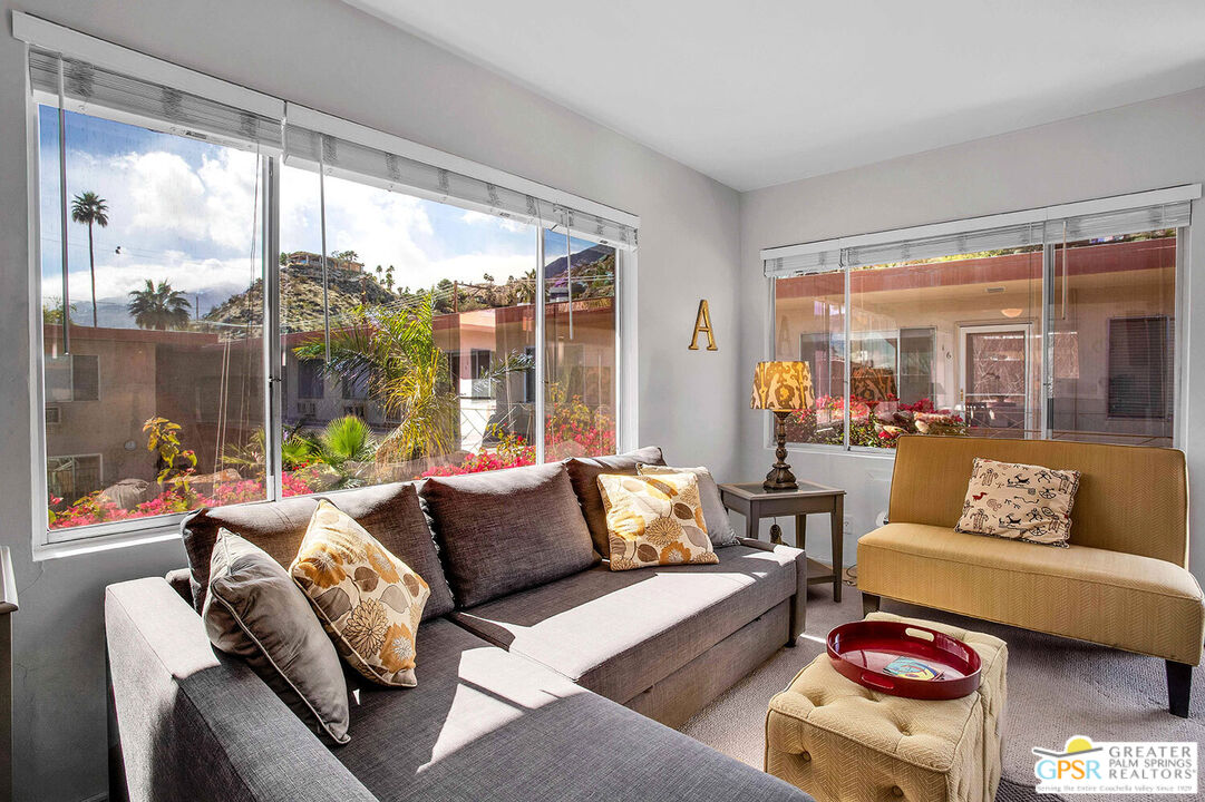 Image 9 for 2290 Palm Canyon Dr #14