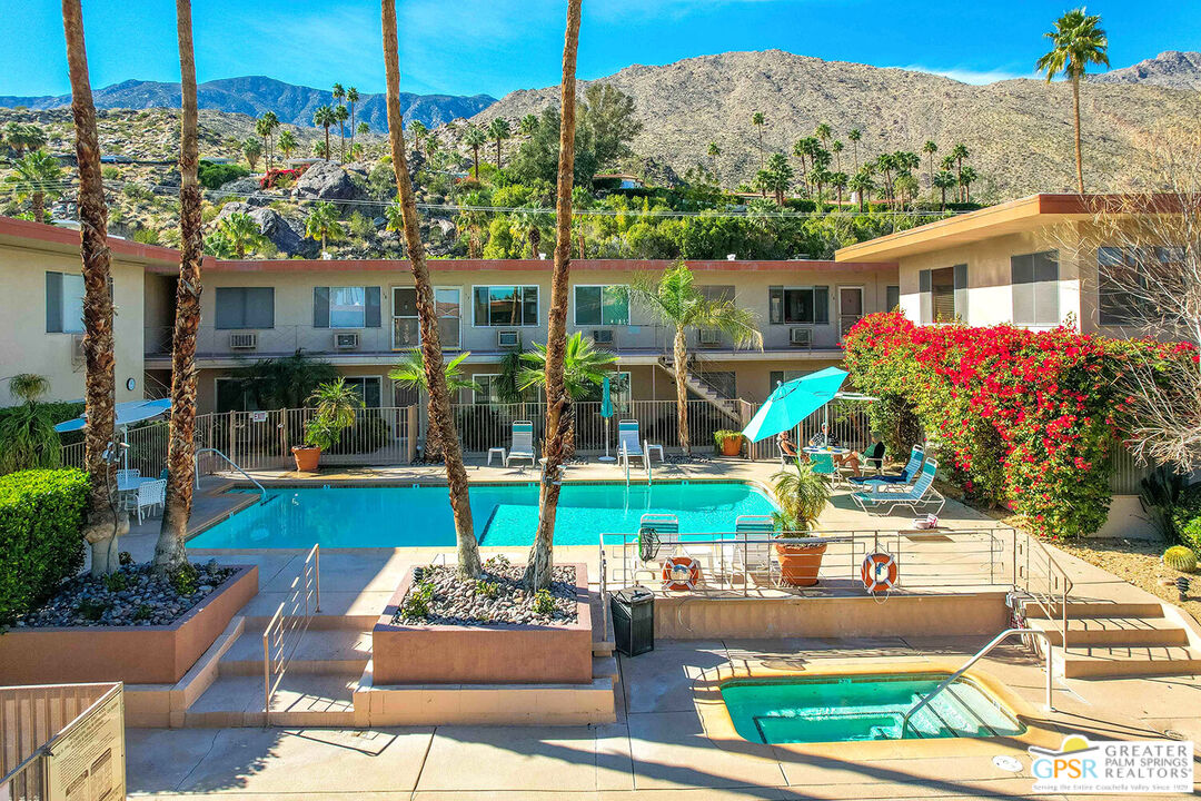 Image 27 for 2290 Palm Canyon Dr #14