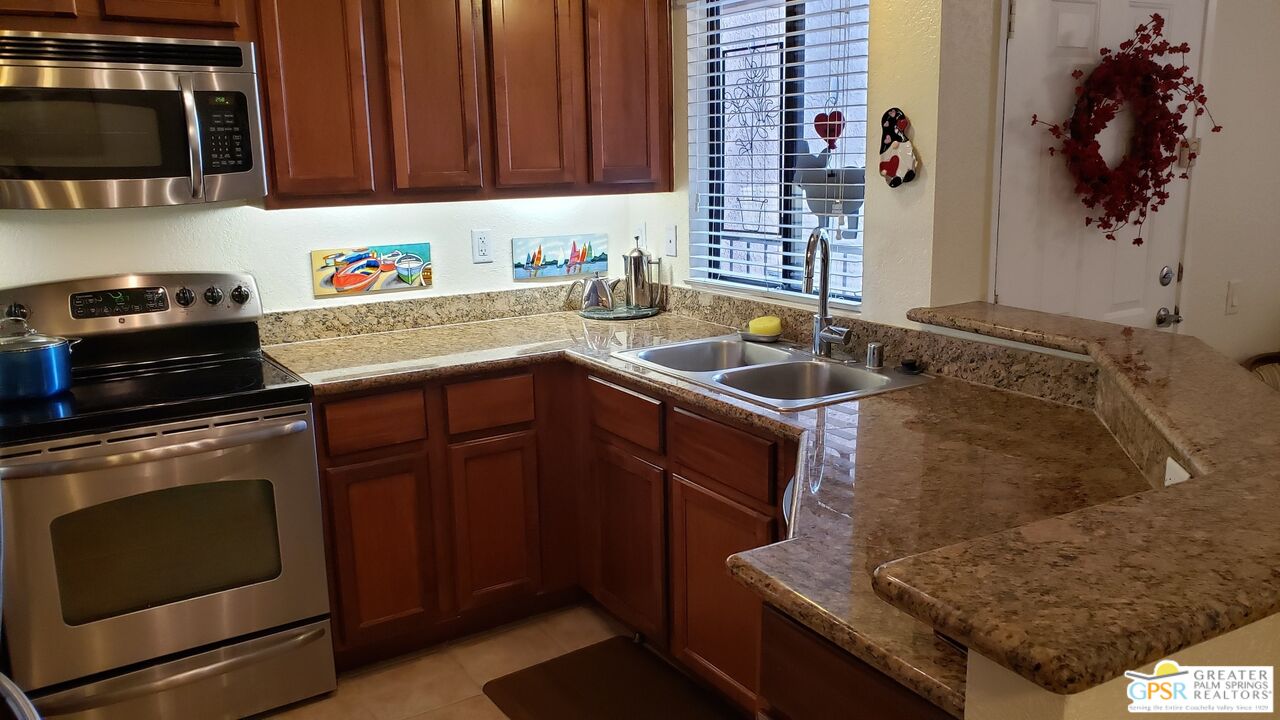 Image 6 for 78650 Avenue 42  #1414