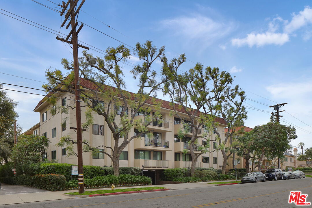 Thumbnail for 330 California Blvd #316